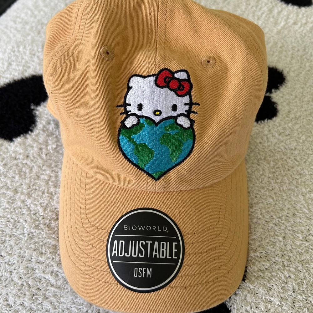 Hello Kitty Earth Adjustable Cap